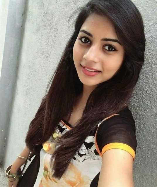 komal tyagi