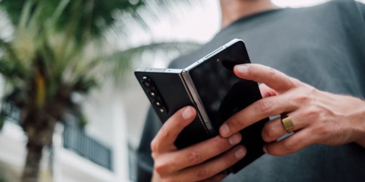 3 Reasons Why You Don’t Need an Expensive Phone